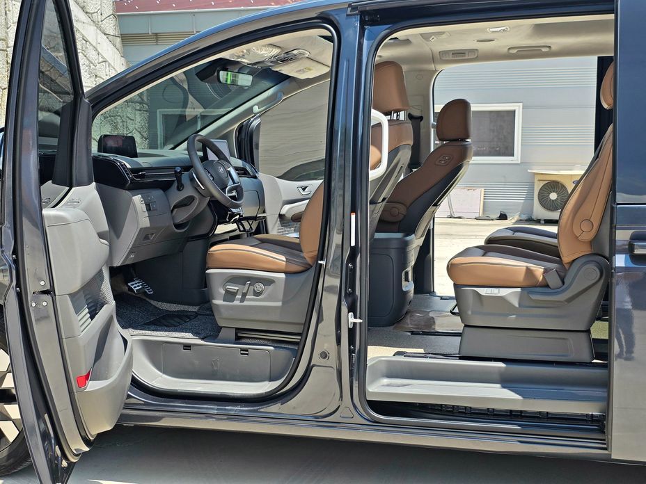 Hyundai Staria 2023