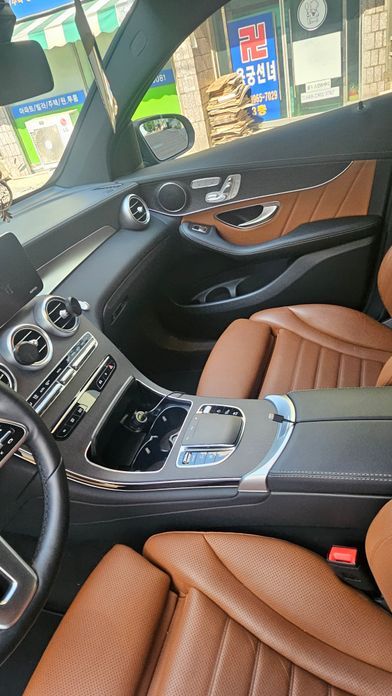 Mercedes-Benz GLC-Class 2022