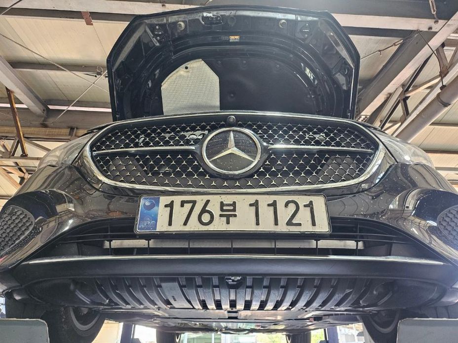 Mercedes-Benz E-Class 2025
