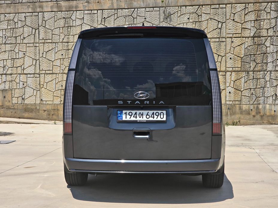 Hyundai Staria 2023
