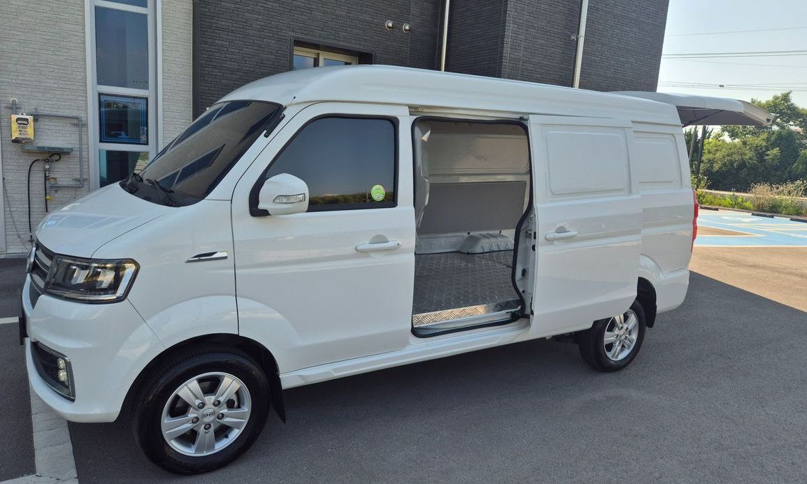 Xin yuan ET Van 2023