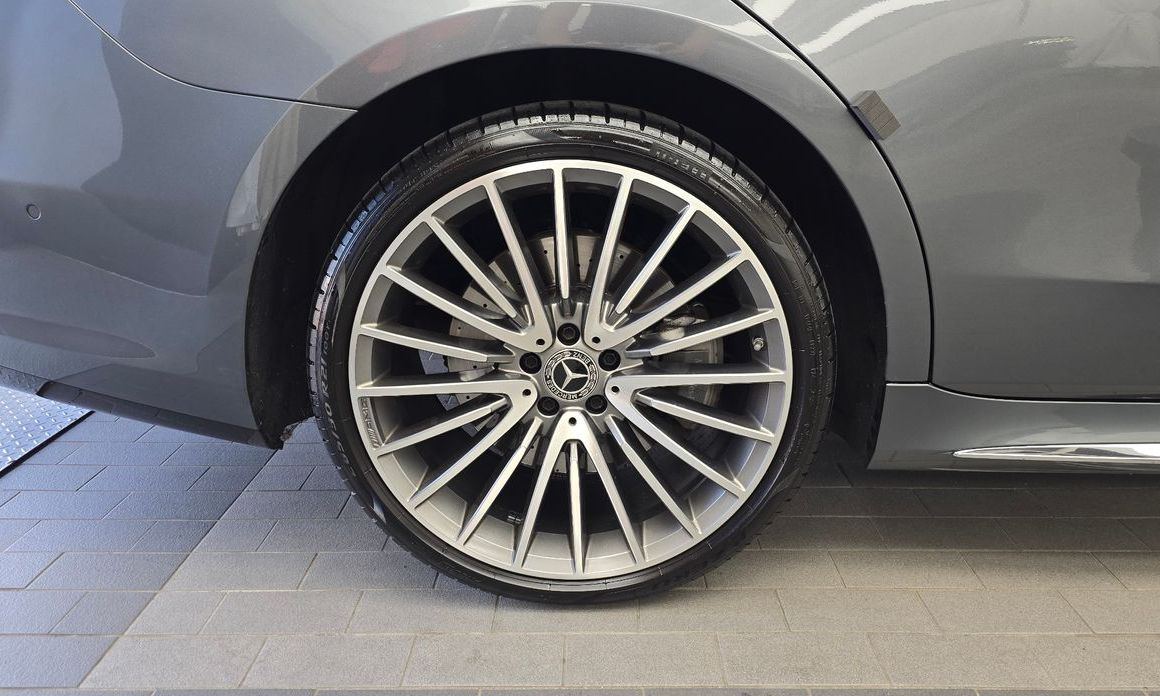 Mercedes-Benz S-Class 2023