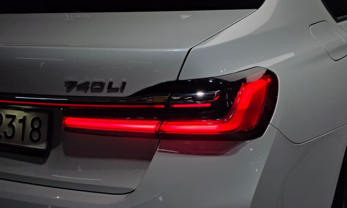 BMW 7-Series 2021