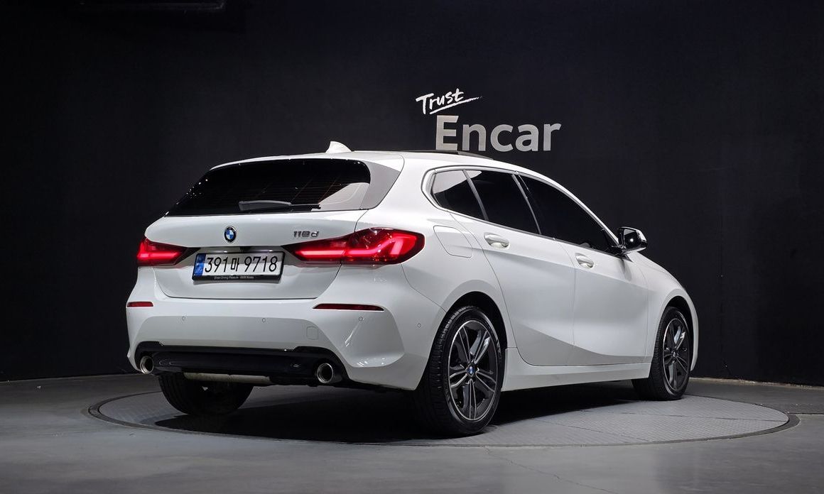 BMW 1-Series 2021