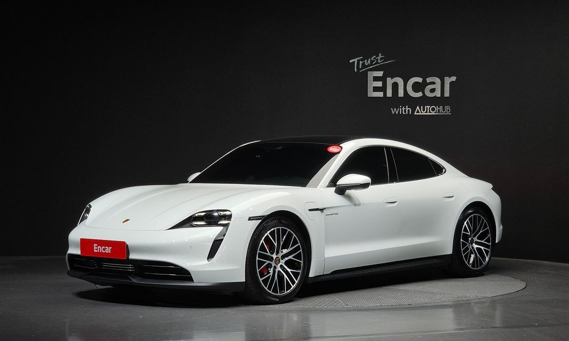 Porsche Taycan 2021