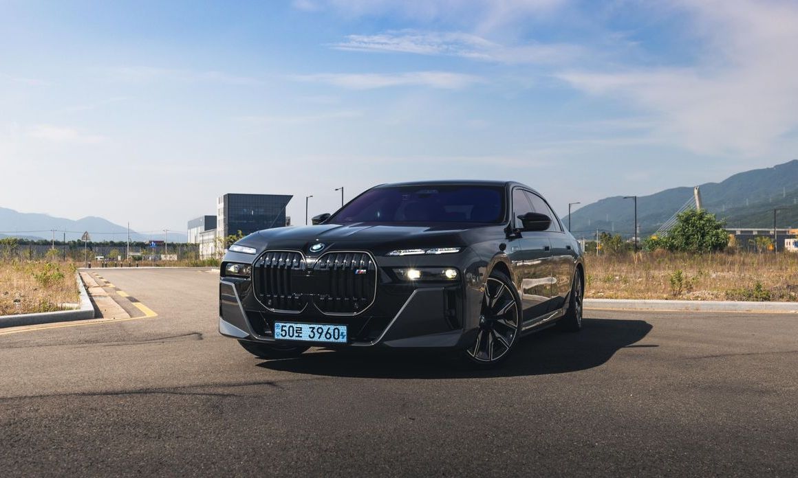 BMW i7 2024