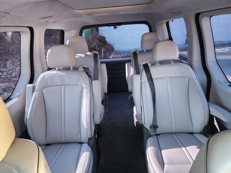 Hyundai Staria 2025