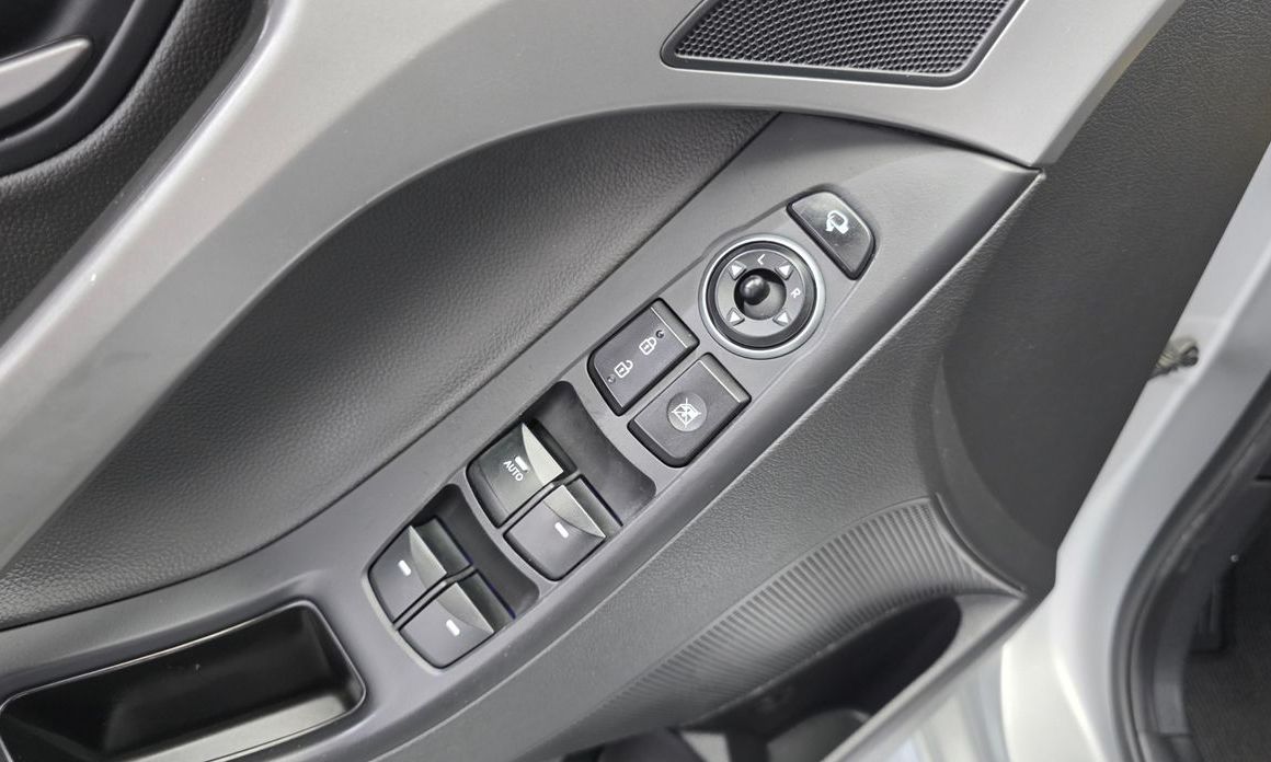 Hyundai AVANTE 2015