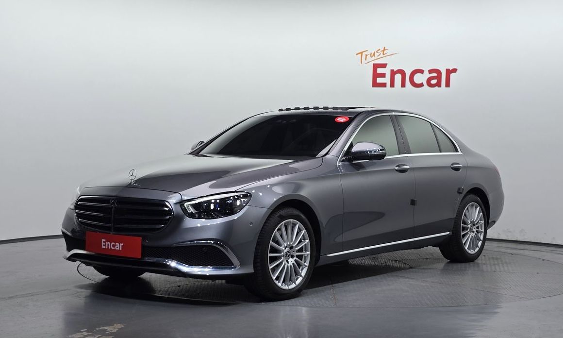 Mercedes-Benz E-Class 2022