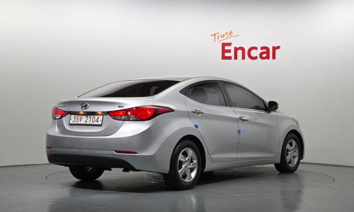 Hyundai AVANTE 2015