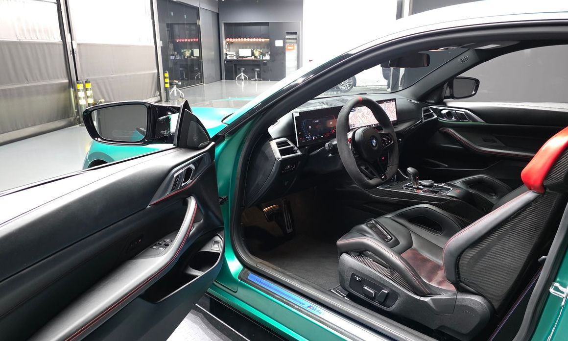 BMW M4 2025