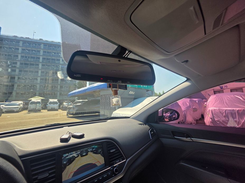 Hyundai AVANTE 2018