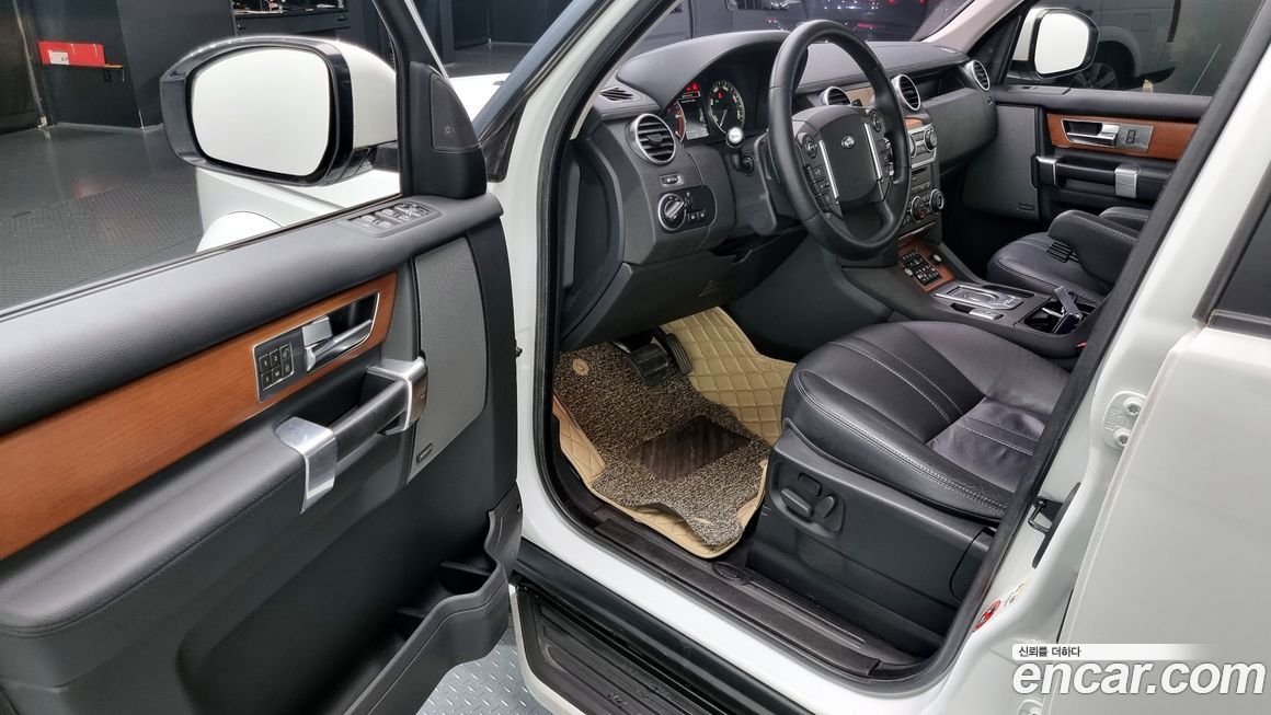 Land Rover Discovery 2016