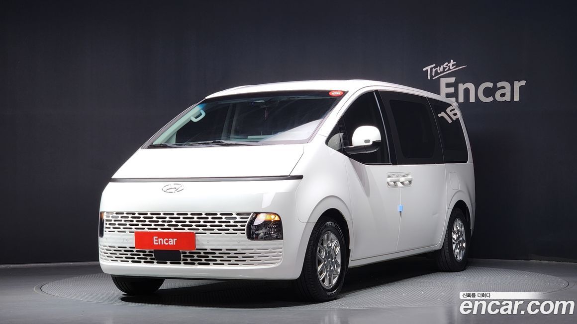 Hyundai Staria 2023