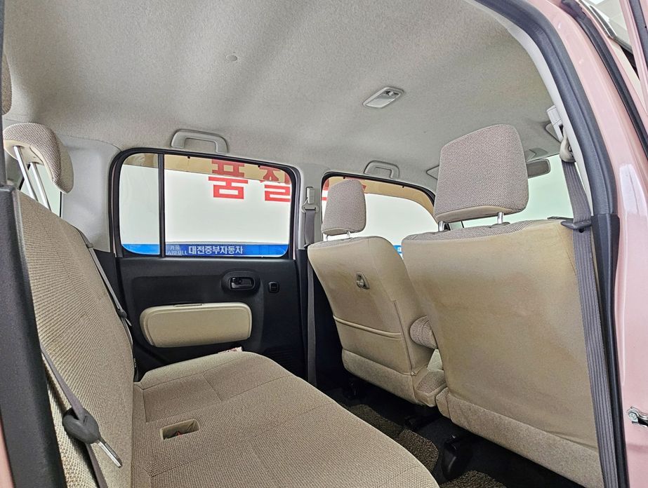 Daihatsu Mira 2013
