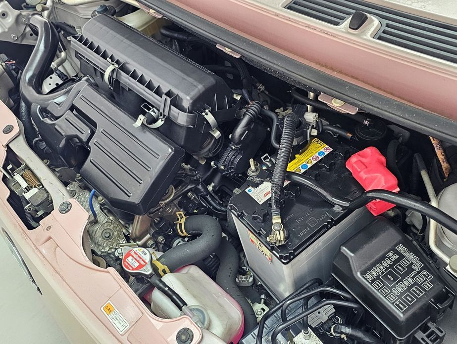 Daihatsu Mira 2013