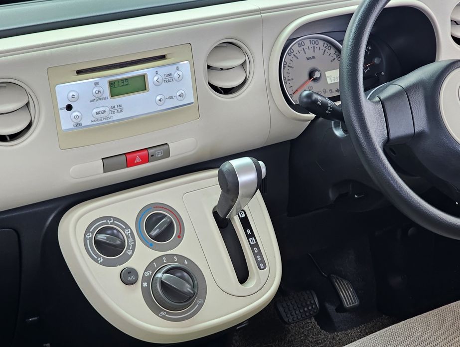 Daihatsu Mira 2013