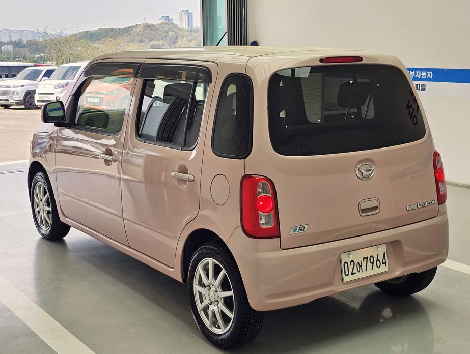 Daihatsu Mira 2013