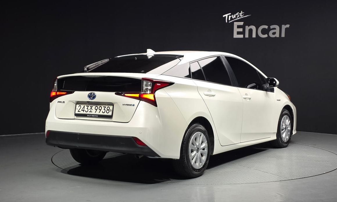Toyota Prius 2019