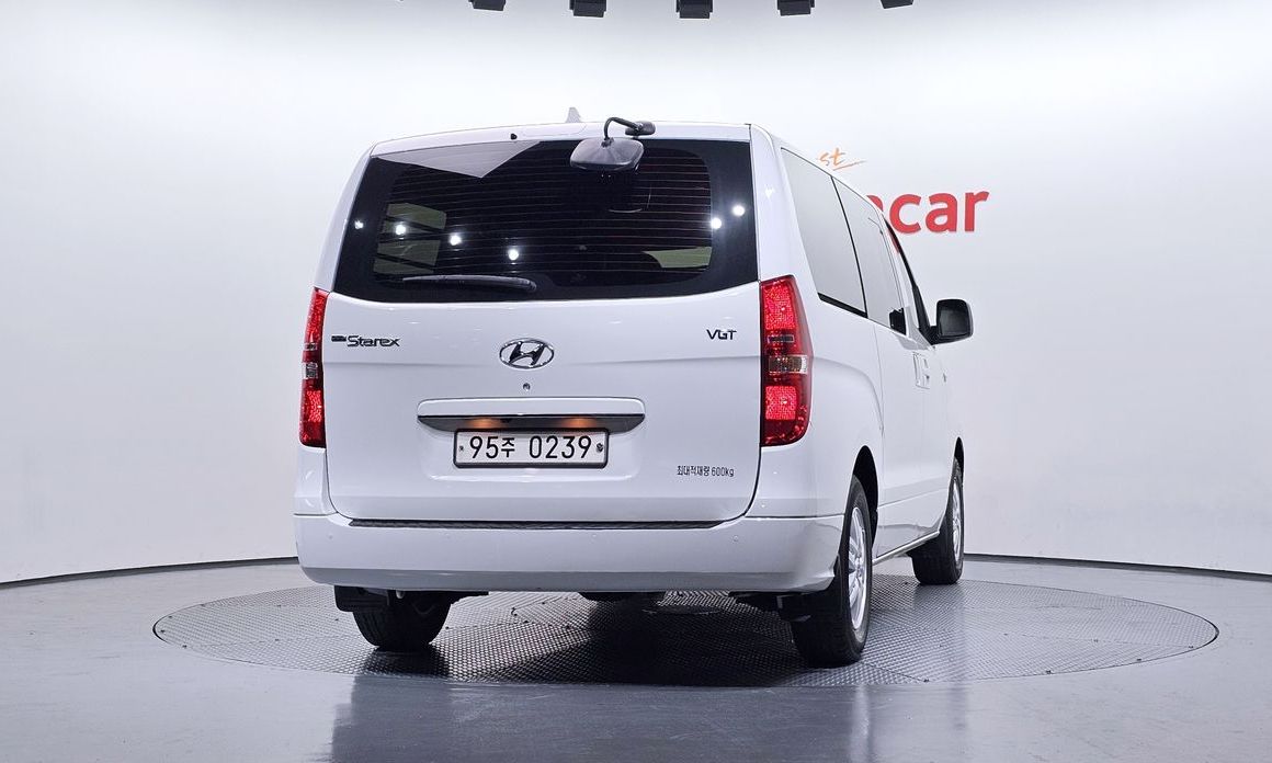 Hyundai Starex 2021