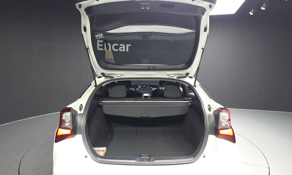 Toyota Prius 2019