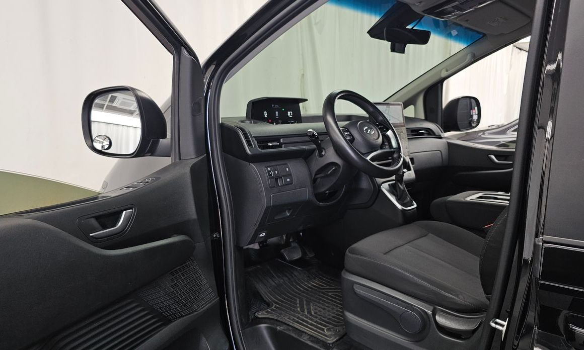 Hyundai Staria 2023