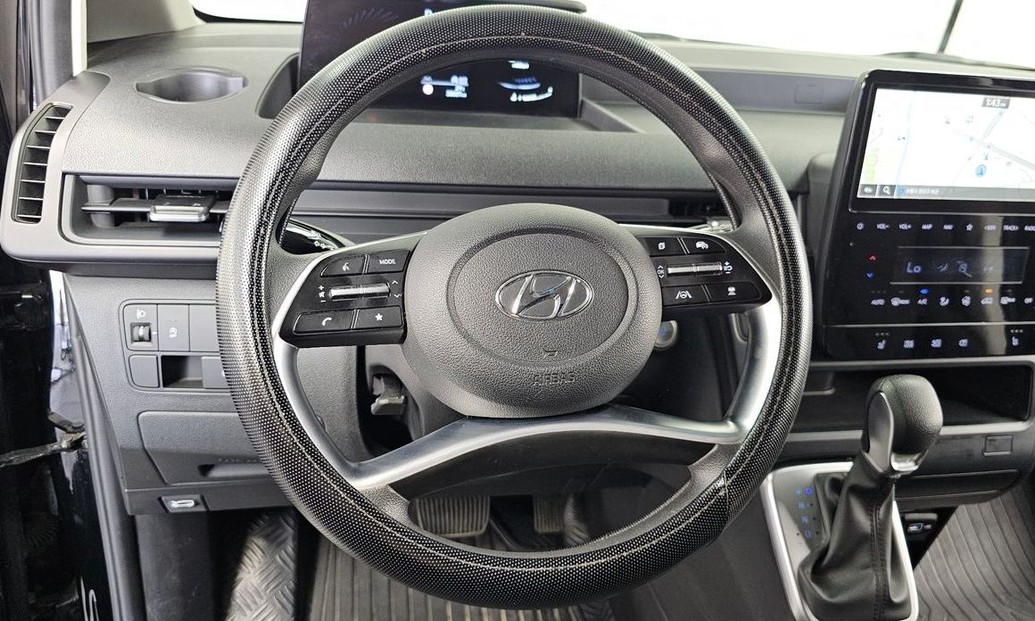 Hyundai Staria 2023