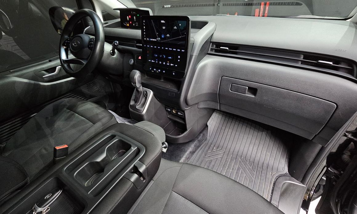 Hyundai Staria 2023