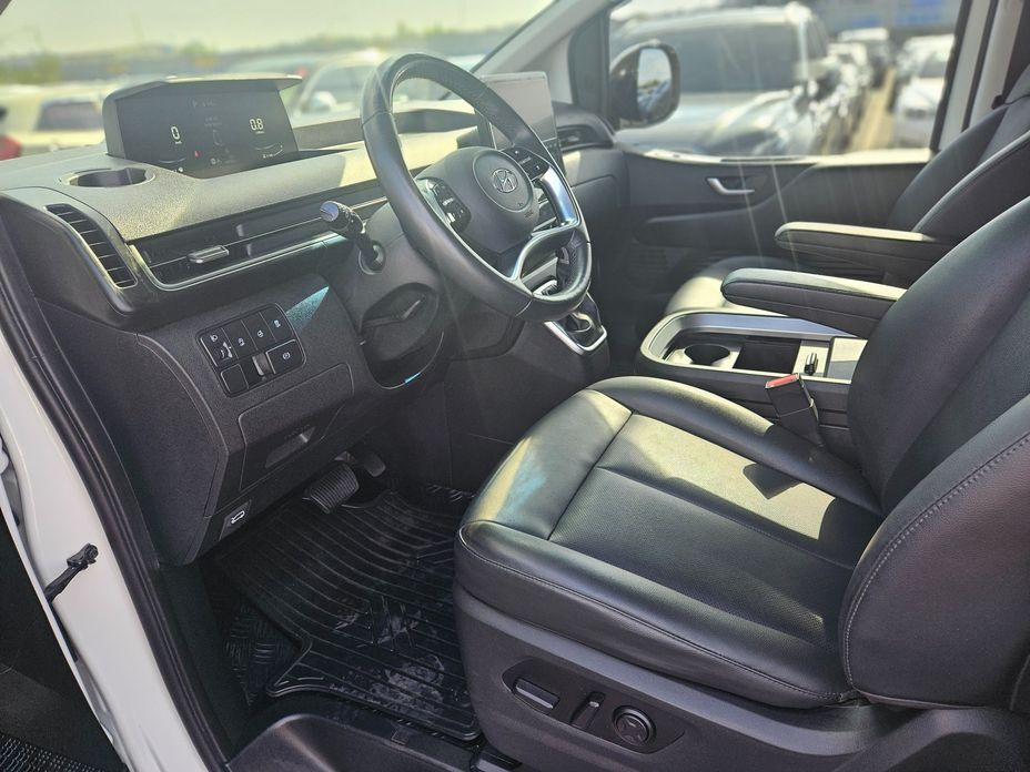 Hyundai Staria 2022