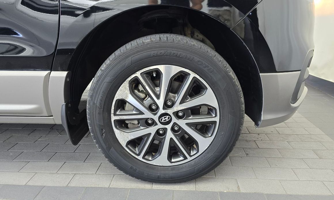 Hyundai Starex 2019