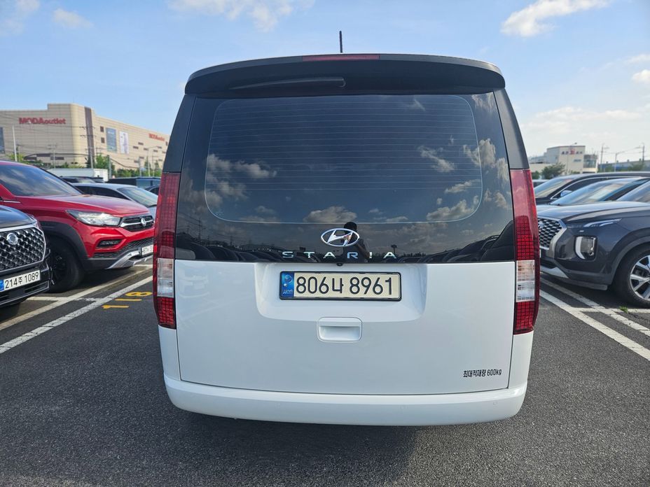 Hyundai Staria 2022