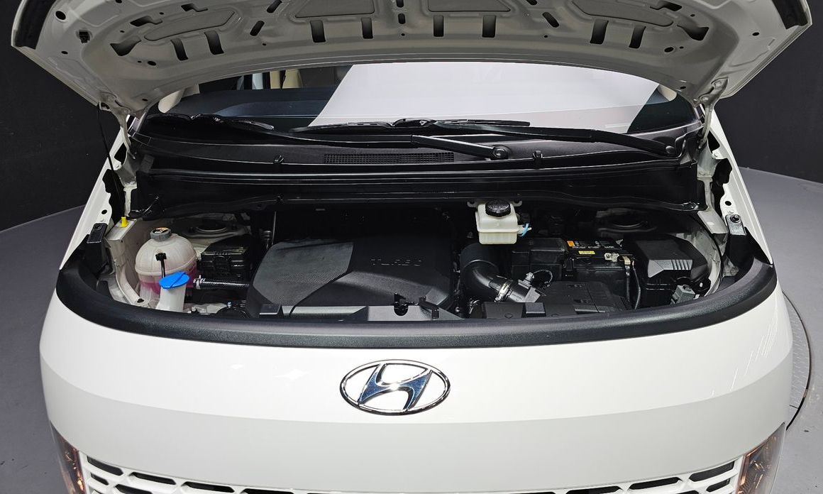 Hyundai Staria 2023