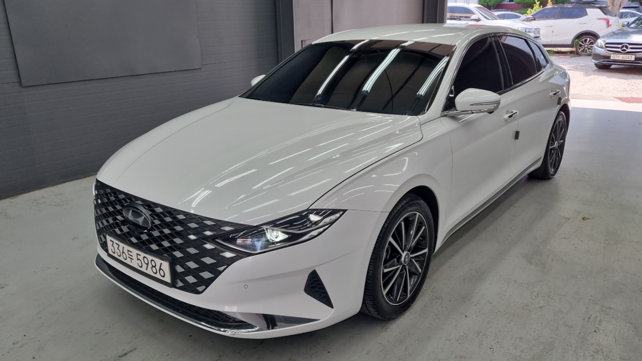 Hyundai Grandeur 2022