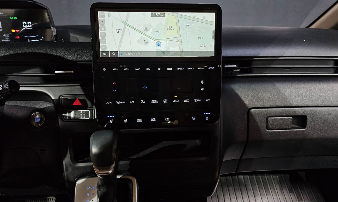 Hyundai Staria 2023