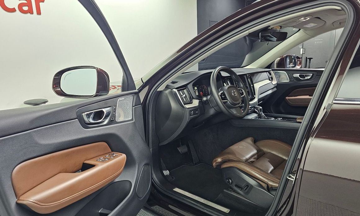 Volvo XC60 2019
