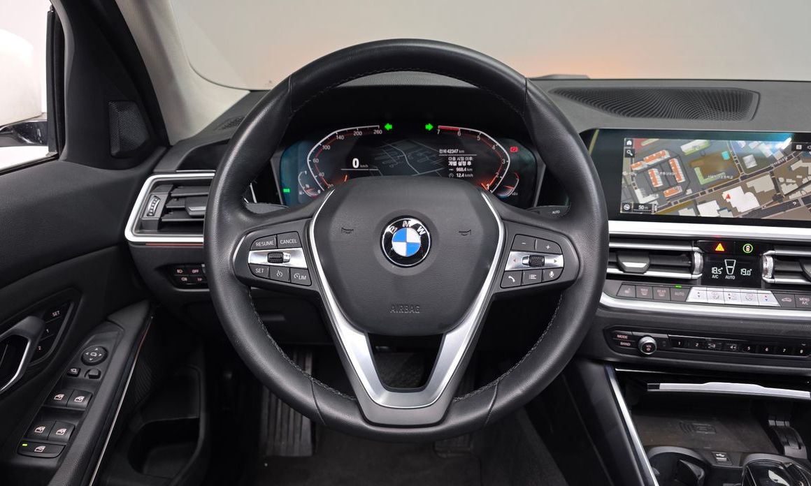 BMW 3-Series 2021
