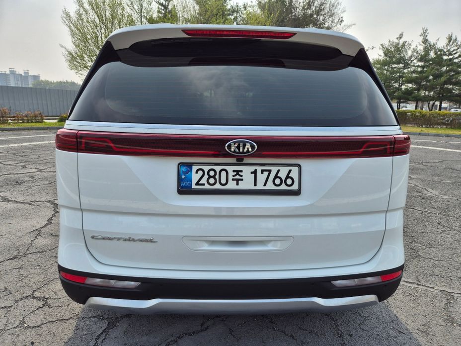 Kia Canival 2021