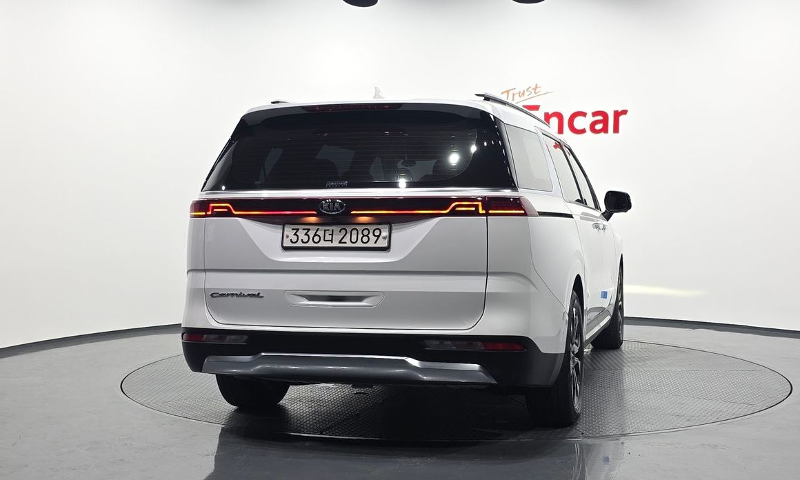 Kia Canival 2021