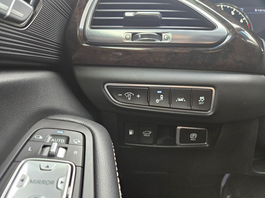 Genesis G90 2019