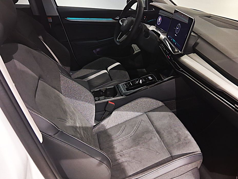 Volkswagen Golf 2025