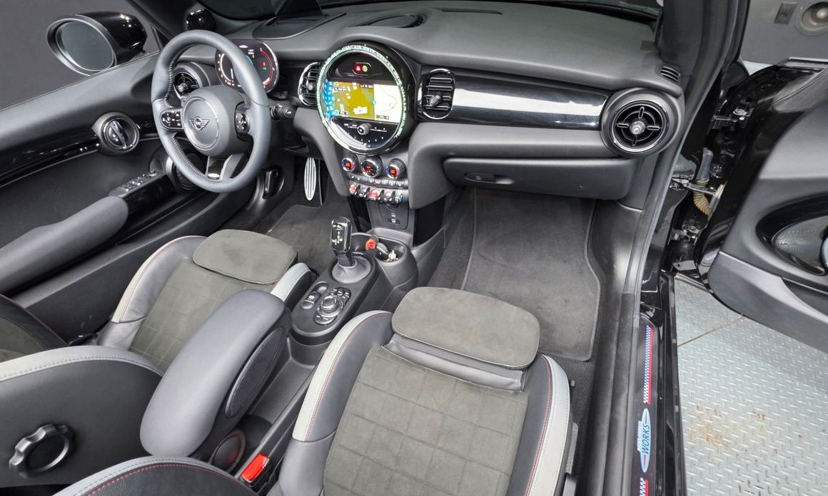 Mini Cooper Convertible 2022