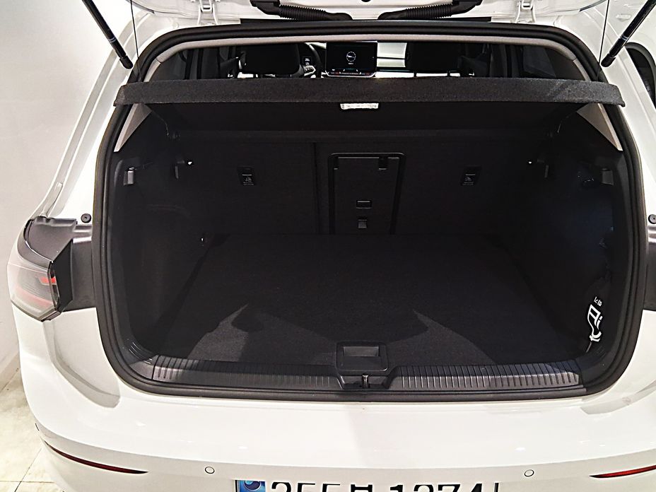Volkswagen Golf 2025