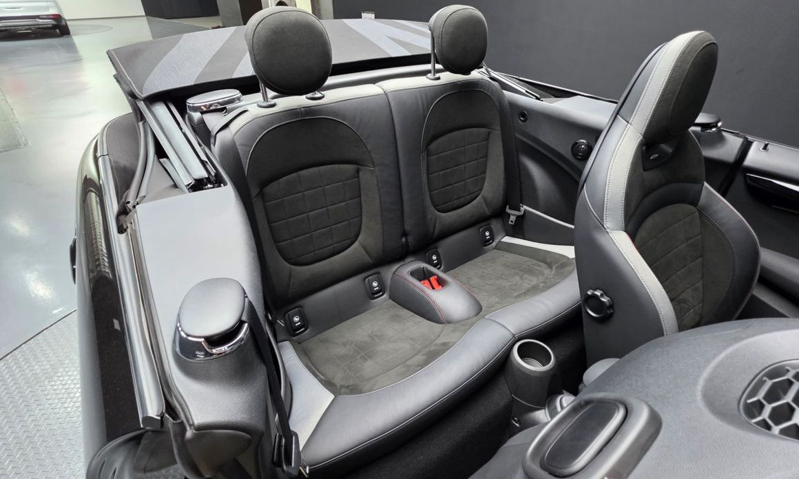 Mini Cooper Convertible 2022