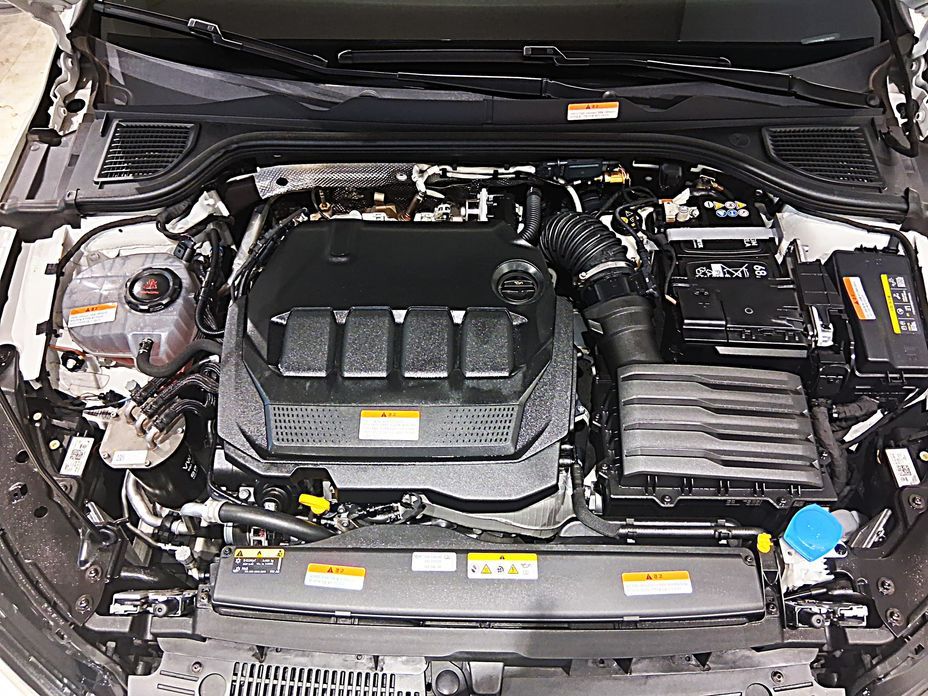 Volkswagen Golf 2025