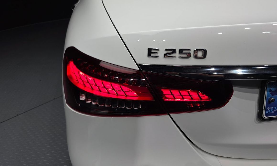 Mercedes-Benz E-Class 2023