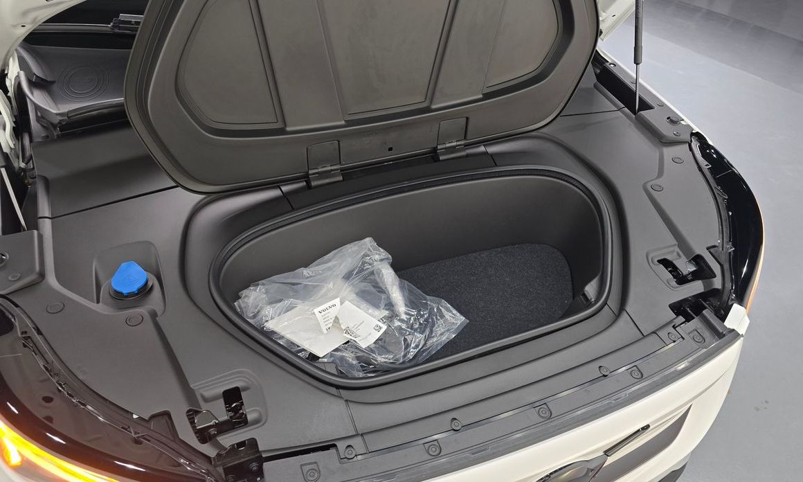 Volvo C40 2023