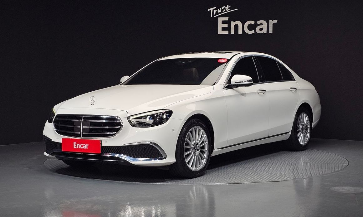 Mercedes-Benz E-Class 2021