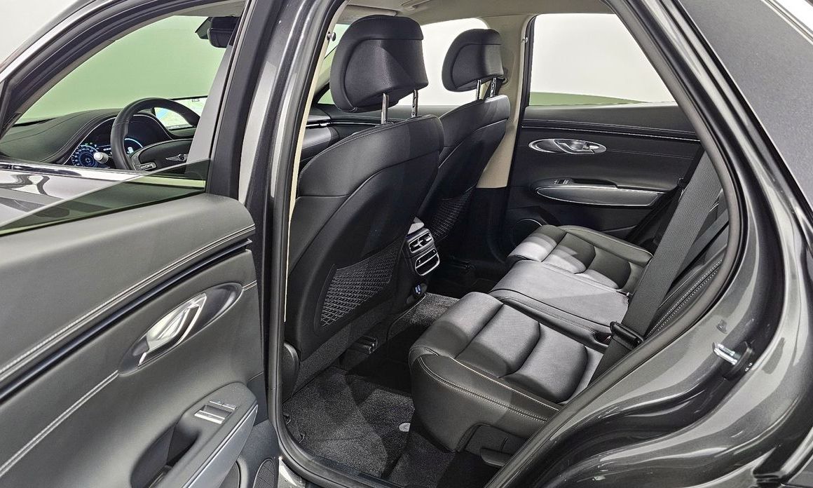 Genesis GV70 2023
