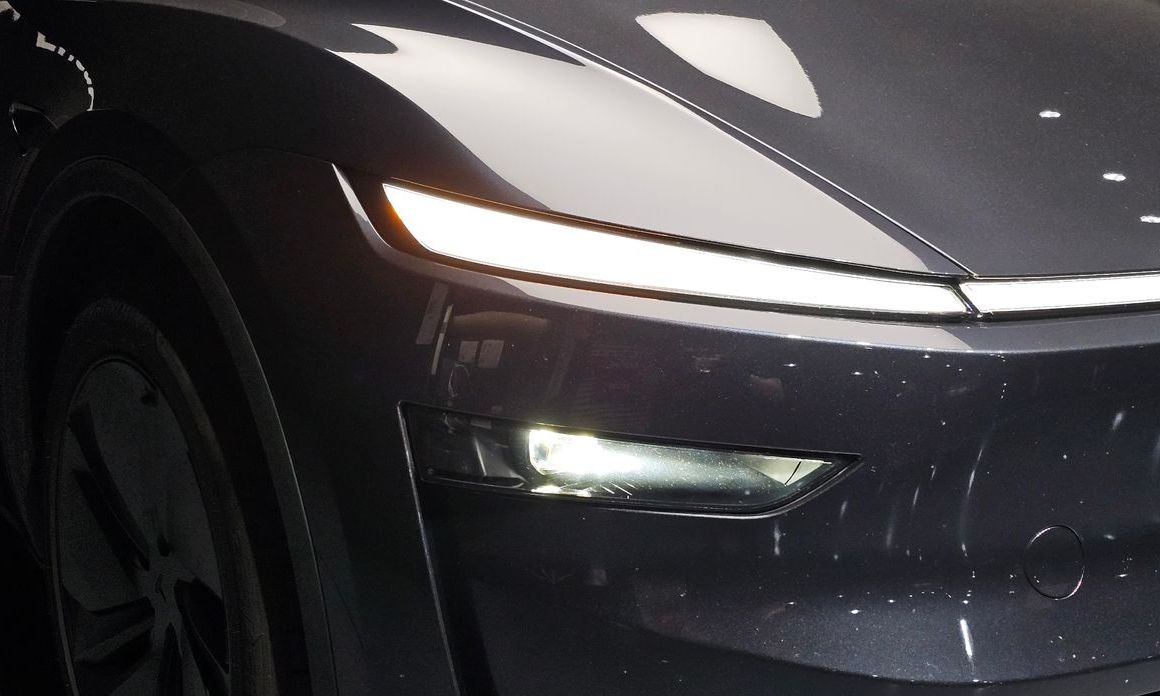 Tesla Model Y 2025