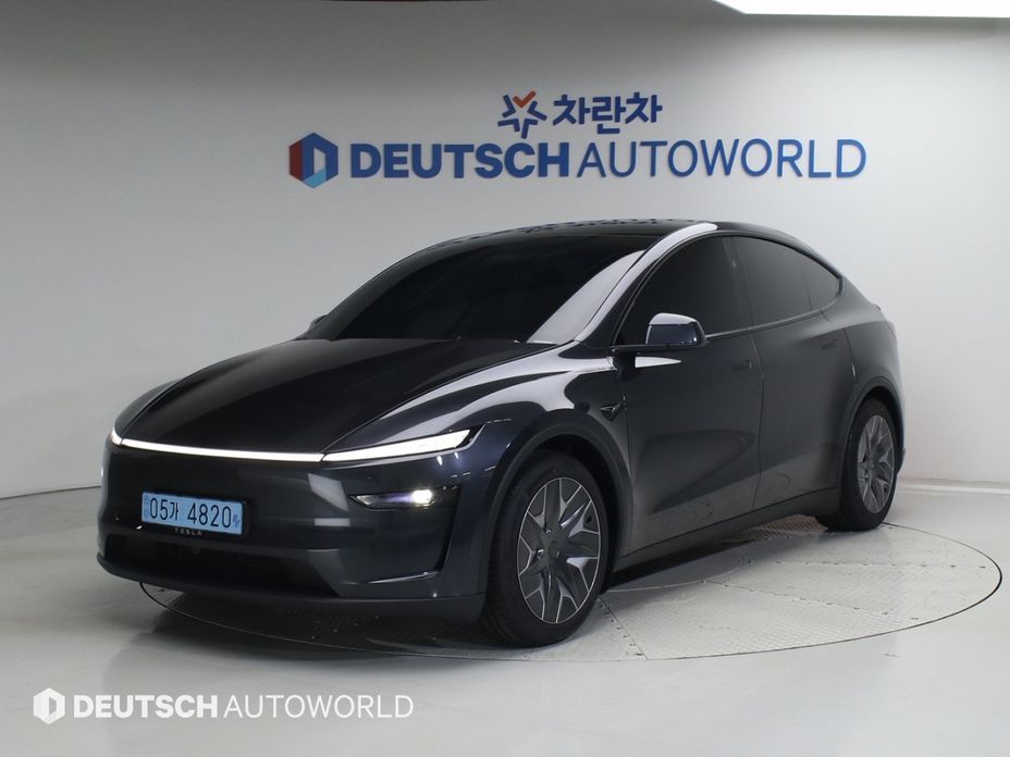 Tesla Model Y 2026